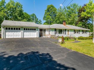 57 Meetinghouse Rd, Merrimack, NH 03054