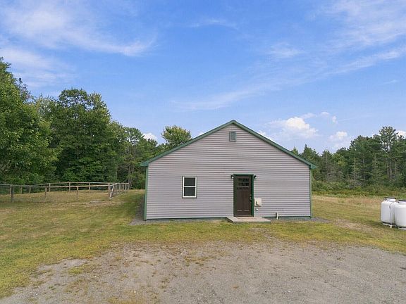 3rd image of 808 Hinckley Road