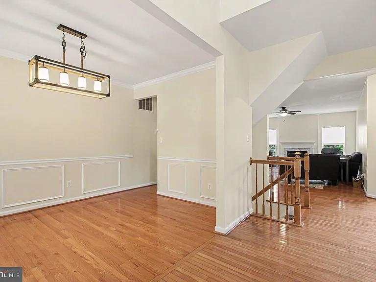 15812 Ibsen Pl — Photo 5
