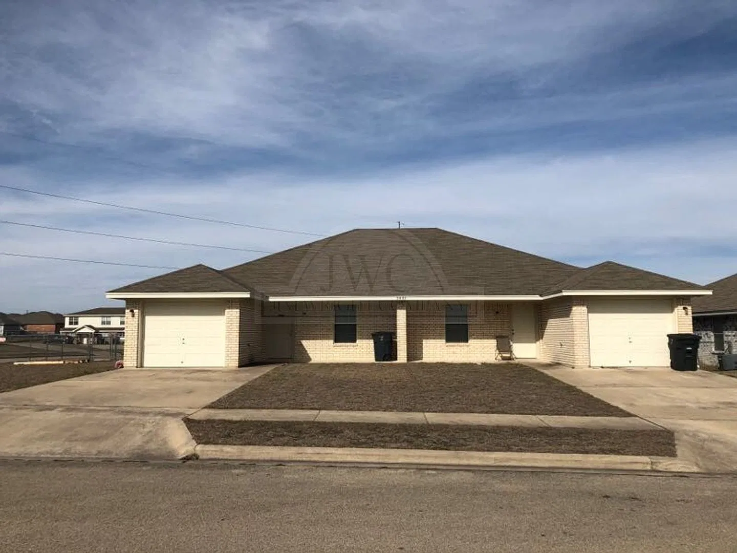 3807 Uvalde — Photo 2