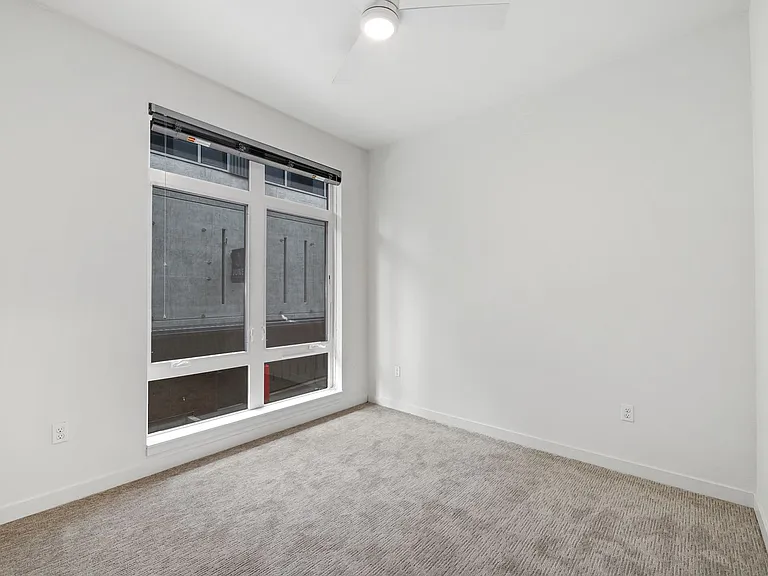 Welcome to Dexter Hayes! Modern convenience with exceptional views! — Photo 59