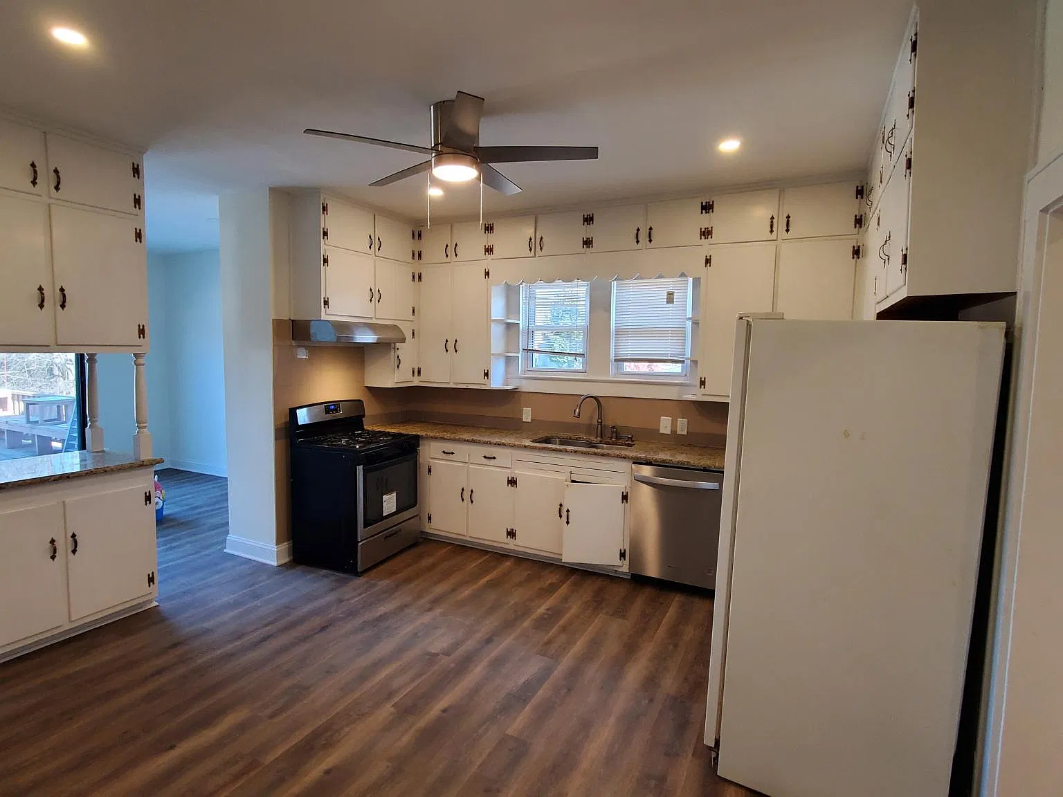 501 Church St — Photo 3
