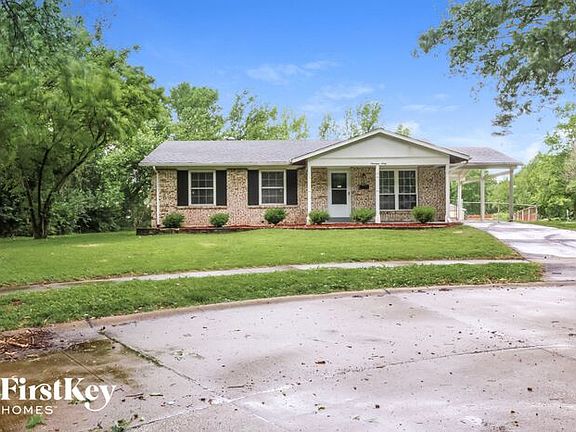 2nd image of 1960 Courtyard Pl