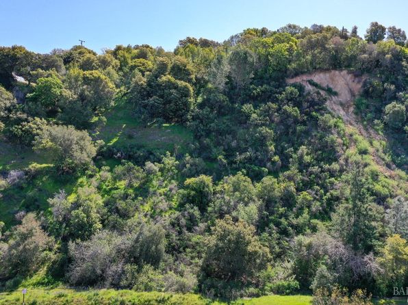110 Sunny Oaks Dr, San Rafael, CA 94903
