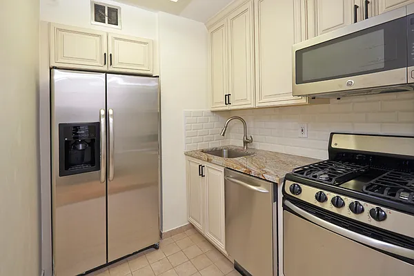 Sold by Brown Harris Stevens | media 3