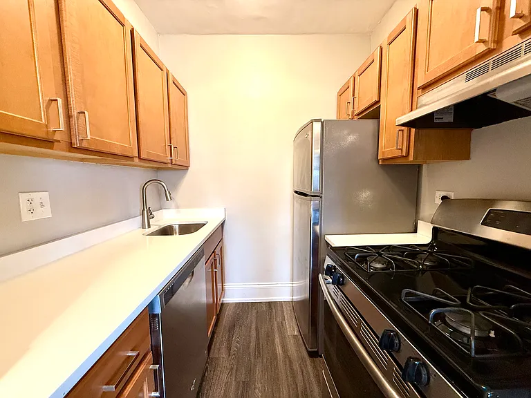 1033 W Loyola Ave #1008 — Photo 11