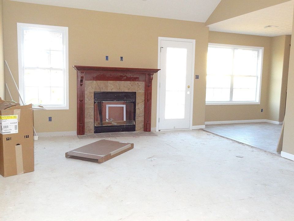 EXAMPLE>>> Great Room