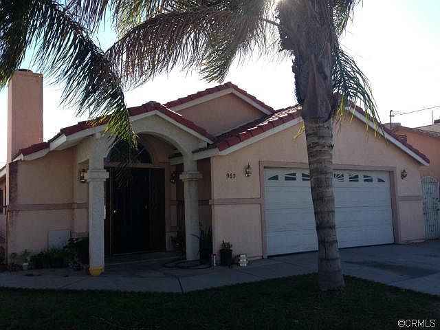 1st image of 965 W 15th St