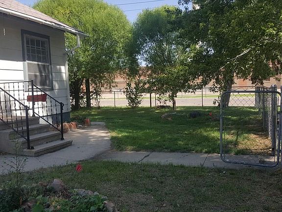 3rd image of 411 N 3rd St