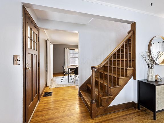 5th image of 556 Milford Ave