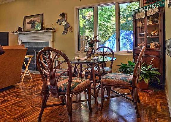 Informal Dining Area