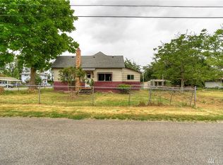 1519 10th Ave SW, Puyallup, WA 98371