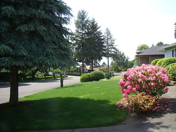 3rd image of 5110 Dubois Dr