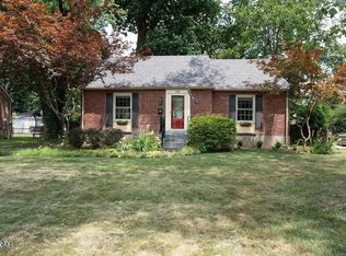 333 Monohan Dr, Saint Matthews, KY 40207