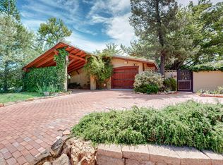 4020 Avenida La Resolana NE, Albuquerque, NM 87110