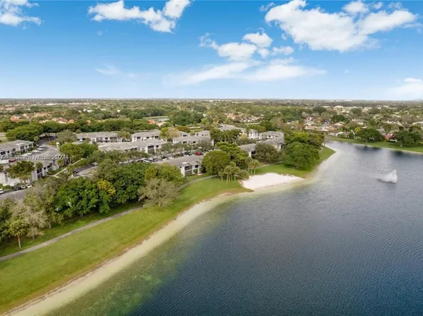 9701 Hammocks Blvd APT 108A, Miami, FL 33196