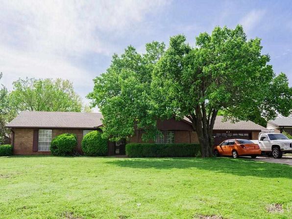 1004 N Dryden Cir, Stillwater, OK 74075