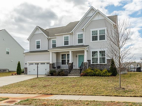 3rd image of 10105 Hollythorne Ln