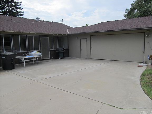 5th image of 1545 E Dana Pl