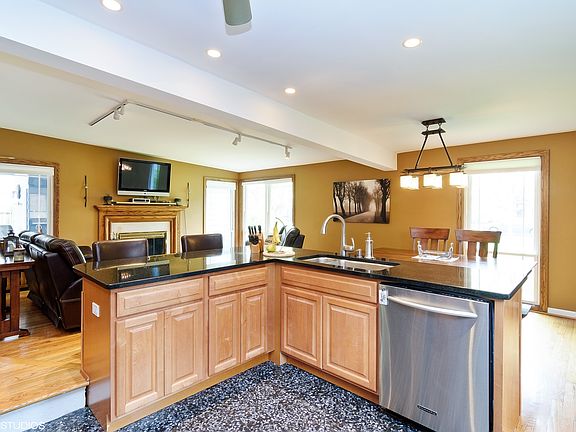 Kitchen/Living Room
