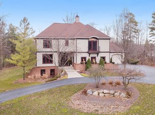 2068 Tall Pines Dr SE, Grand Rapids, MI 49546