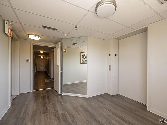 5th image of 415 W Jefferson Ave APT 301