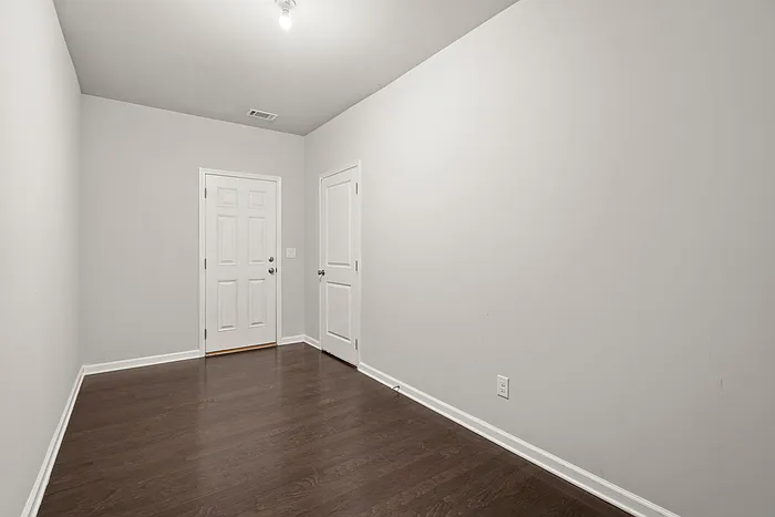 427 Suwanee Park Ter — Photo 50