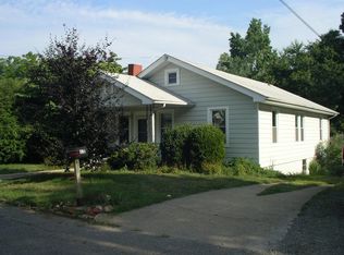 15 Buckingham Ct, Asheville, NC 28803