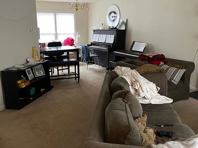 600 Snapfinger Dr — Photo 2