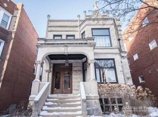 852 W Gunnison St #1, Chicago, IL 60640