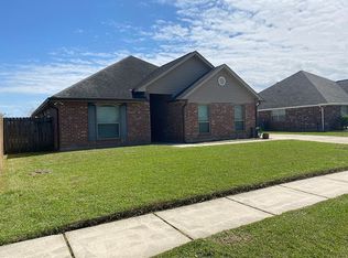 70 Derek Ln, La Place, LA 70068