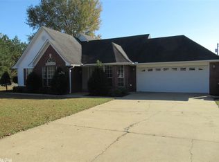 1801 Applewood Cv, Beebe, AR 72012