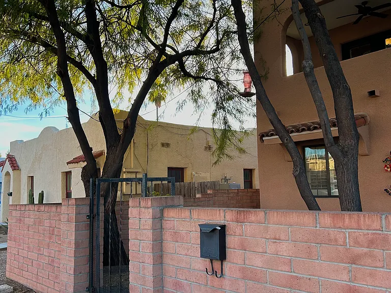 1015 N Olsen Ave — Photo 14