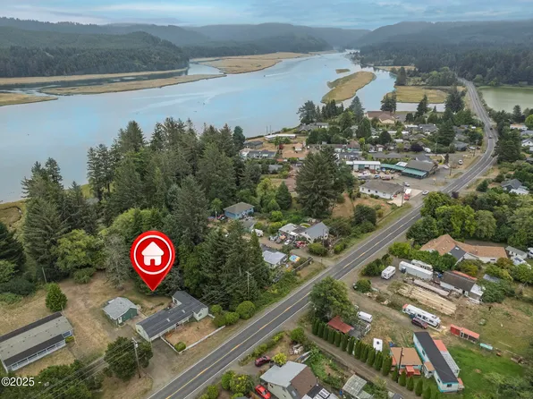 2350 E Alsea Hwy, Waldport, OR 97394