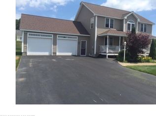 52 Spruce Ln, Wells, ME 04090