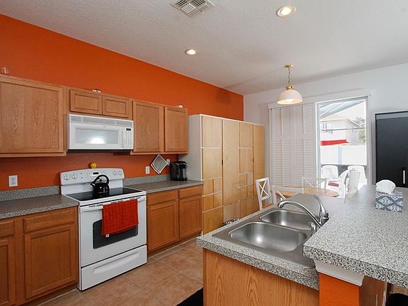 3rd image of 2739 Portchester Ct