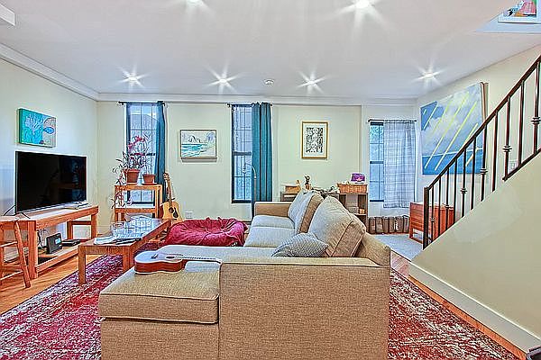 1st image of 485 New York Ave #2