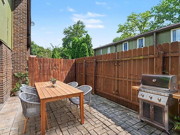 3rd image of 2500 Topsfield Rd APT 603