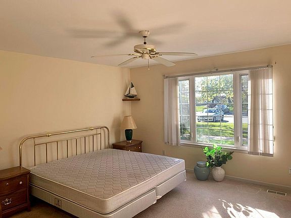 3rd image of 700 Geneva National Ave N #621