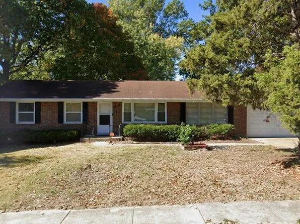 211 S Dellwood Dr, Saint Louis, MO 63135