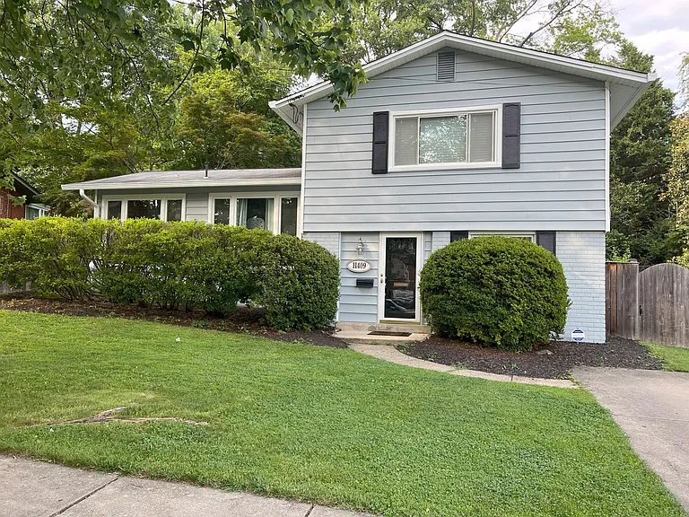 11409 Lund Pl — Photo 1