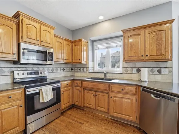 15808 Rosewood St, Overland Park, KS 66224