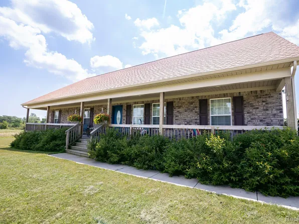 25260 32 Mile Rd, Lenox, MI 48050