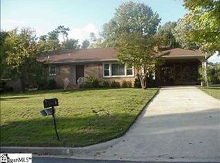 6 Holly Circle Ext, Greer, SC 29651