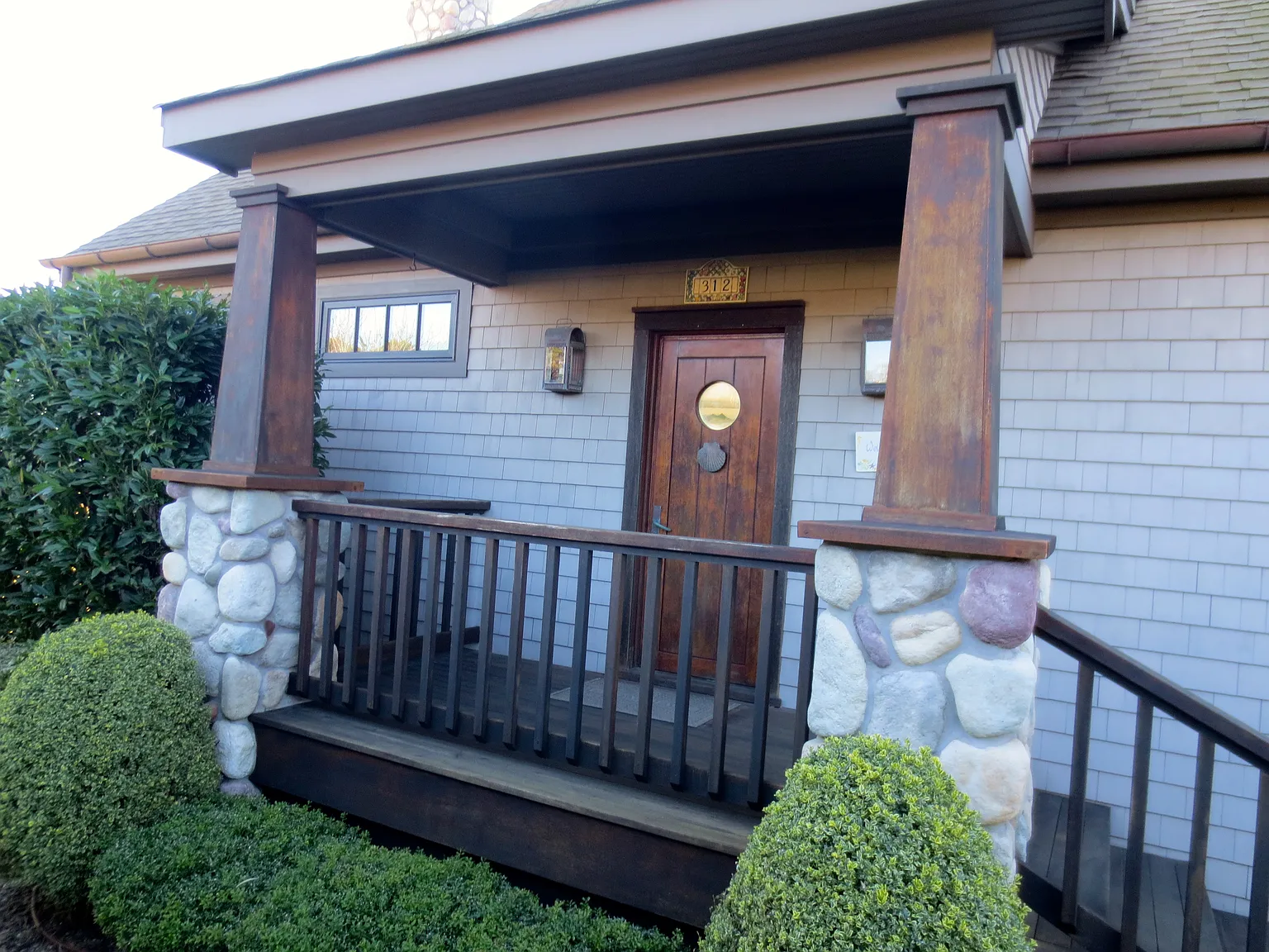 Stunning Craftsman Style Home on Shinnecock Bay — Photo 3