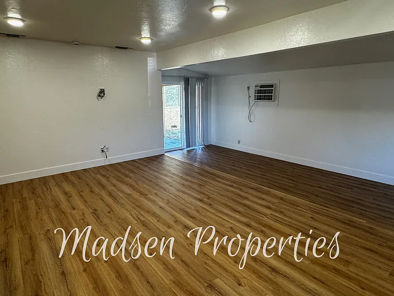 3156 Burdick Rd — Photo 1