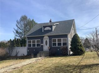 52 Mendon Rd, North Smithfield, RI 02896