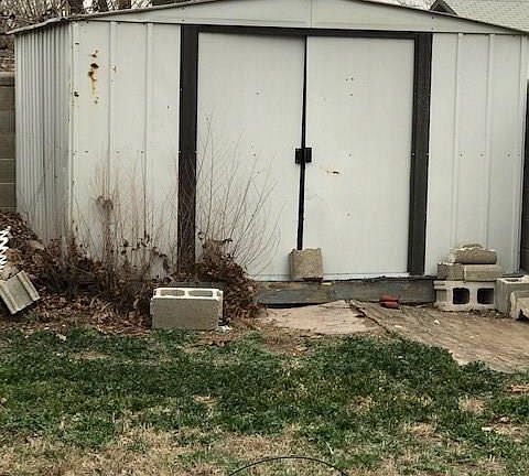 5th image of 1410 N Cobb Dr