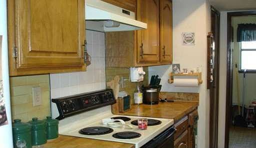 4th image of 5244 Sherman Dr
