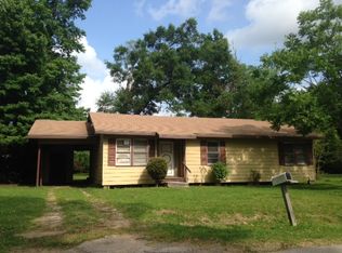 910 N 2nd St, Silsbee, TX 77656